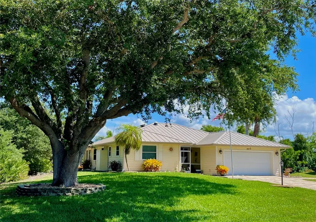 Photo 2 of Single family home for sale at 4472 Lake Heather Cir, Saint James City, FL 33956 | MLS# TB8559056 | Listing updated on 2026-10-20