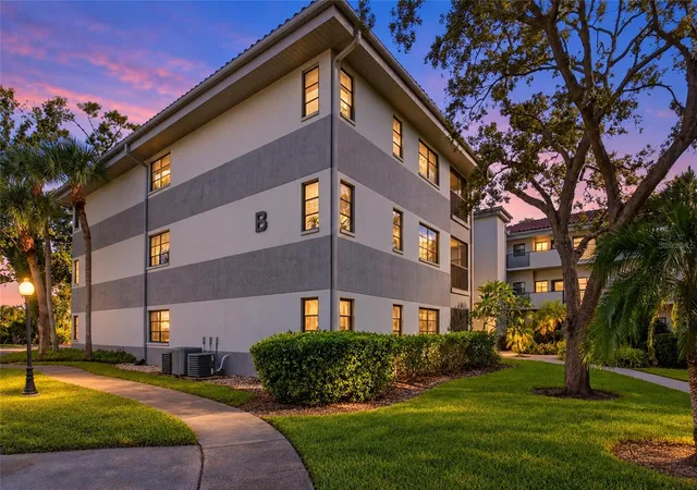 Condo for sale at 2650 Countryside Blvd #B105, CLEARWATER, FL 33761 | MLS# TB8559059