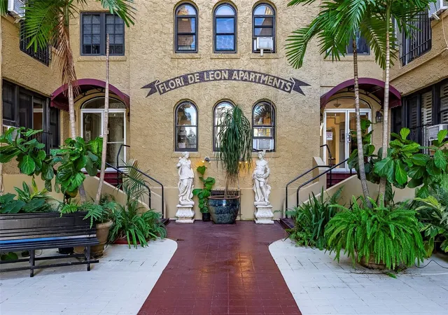 Condo for sale at 130 4th Avenue N #503, Saint Petersburg, FL 33701 | MLS# TB8559061