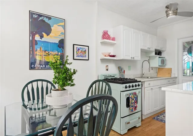 Photo 4 of Condo for sale at 130 4th Avenue N #503, Saint Petersburg, FL 33701 | MLS# TB8559061 | Listing updated on 2026-10-20
