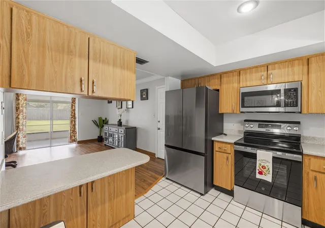 Photo 4 of Single family home for sale at 3020 Greenmount Rd, Orlando, FL 32806 | MLS# O6450682 | Listing updated on 2026-10-28