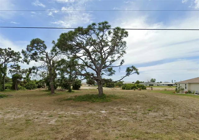 Photo 1 of Land for sale at 29 Pinehurst Ct, Rotonda West, FL 33947 | MLS# TB8559078 | Listing updated on 2026-10-18
