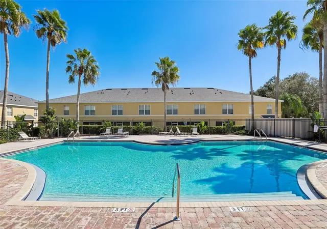 Listing Photo 2 - Condo for sale in building located at 5414 Quarry Rock Rd, LAKELAND, FL 33809 - Unit #5414