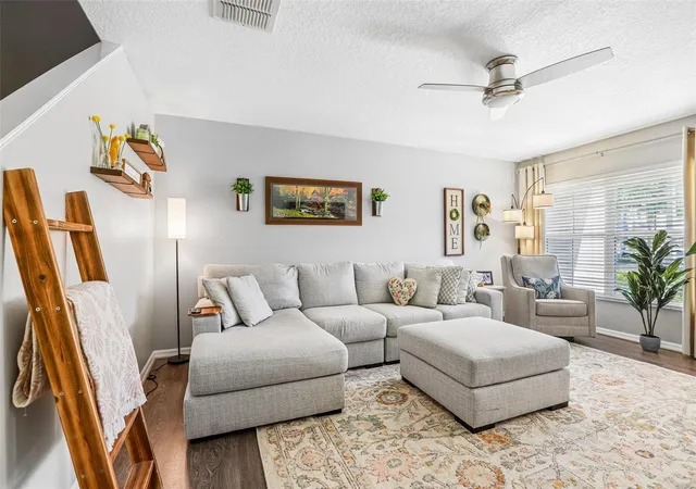 Listing Photo 3 - Condo for sale in building located at 5414 Quarry Rock Rd, LAKELAND, FL 33809 - Unit #5414