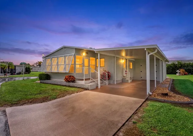 Manufactured home for sale at 468 Spindrift S, VENICE, FL 34285 | MLS# N6146243