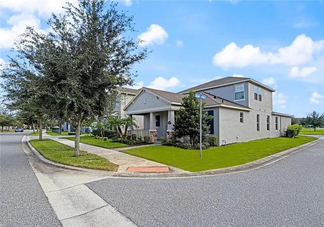 Photo 2 of Single family home for sale at 9662 Waterway Psge Dr, Winter Garden, FL 34787 | MLS# O6450688 | Listing updated on 2026-10-22