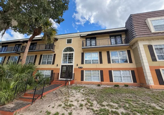 Photo 2 of Condo for sale at 4171 Versailles Dr #4171G, Orlando, FL 32808 | MLS# R4912177 | Listing updated on 2026-10-20