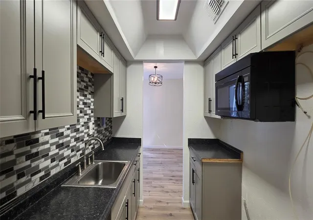 Photo 3 of Condo for sale at 3775 40th Lane S #L, Saint Petersburg, FL 33711 | MLS# TB8559103 | Listing updated on 2026-10-23
