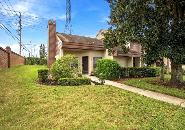 Photo 4 of Condo for sale at 2815 Countrybrook Dr #11, Palm Harbor, FL 34684 | MLS# A4709958 | Listing updated on 2026-10-22