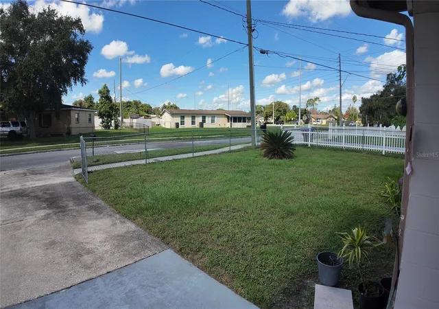 Photo 4 of Single family home for sale at 5905 Brookgreen Ave, Orlando, FL 32809 | MLS# S5159729 | Listing updated on 2026-10-20