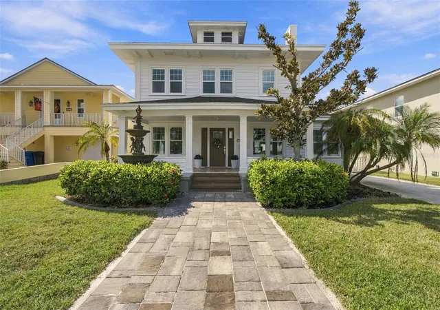 Photo 2 of Single family home for sale at 5426 Venetian Blvd Ne, Saint Petersburg, FL 33703 | MLS# TB8559105 | Listing updated on 2026-10-24