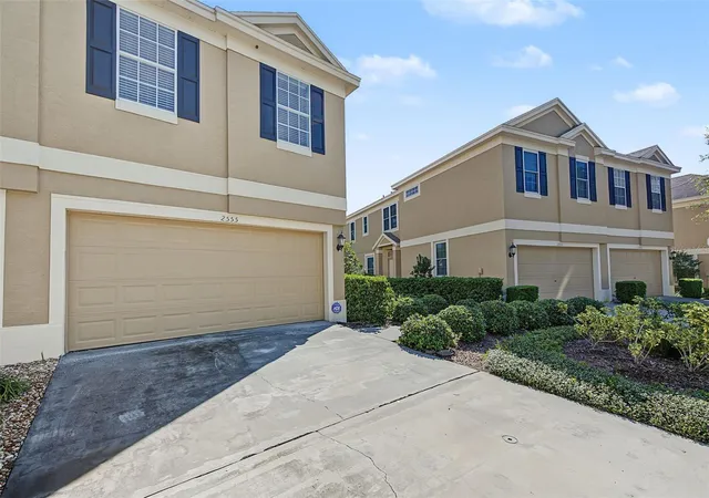 Photo 2 of Townhouse for sale at 2555 Newbern Dr, Clearwater, FL 33761 | MLS# TB8559106 | Listing updated on 2026-10-22