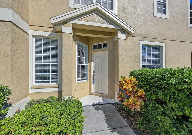 Photo 3 of Townhouse for sale at 2555 Newbern Dr, Clearwater, FL 33761 | MLS# TB8559106 | Listing updated on 2026-10-22