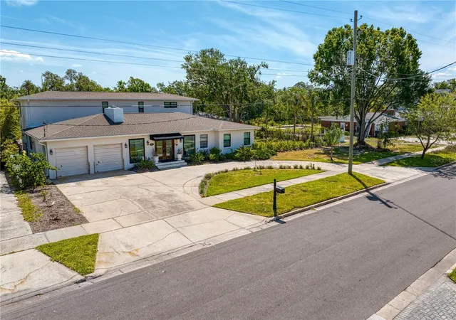 Photo 2 of Land for sale at 2614 S Dundee St, Tampa, FL 33629 | MLS# TB8559118 | Listing updated on 2026-10-19