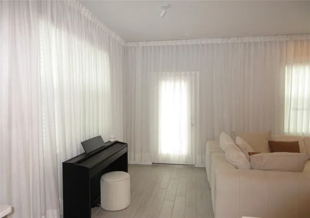 Photo 3 of Townhouse for sale at 671 Pothos St, Apopka, FL 32703 | MLS# O6450704 | Listing updated on 2026-10-20