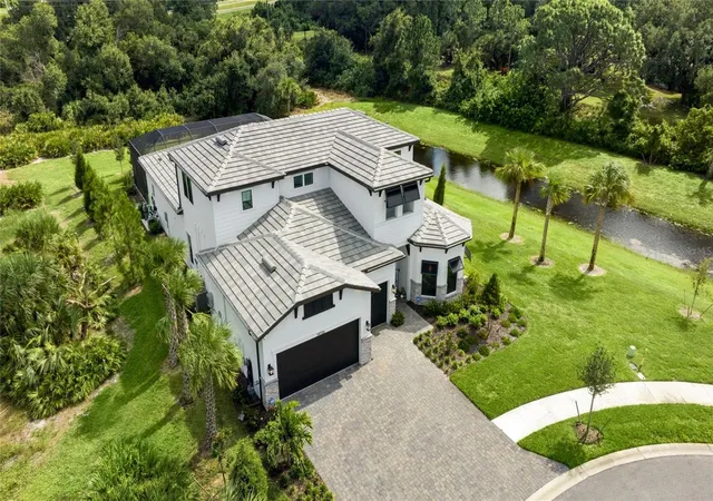 Photo 3 of Single family home for sale at 14726 Eagle Branch Dr, Nokomis, FL 34275 | MLS# A4709964 | Listing updated on 2026-10-24