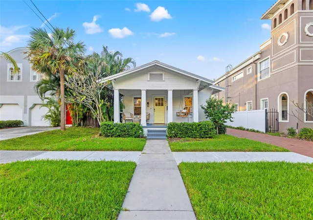 Single family home for sale at 409 S Fremont Ave, TAMPA, FL 33606 | MLS# TB8559122