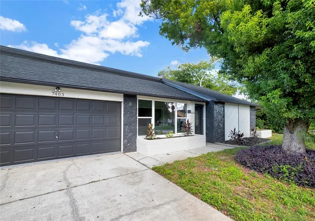 Photo 3 of Single family home for sale at 7403 Foxbloom Dr, Port Richey, FL 34668 | MLS# TB8559123 | Listing updated on 2026-10-20