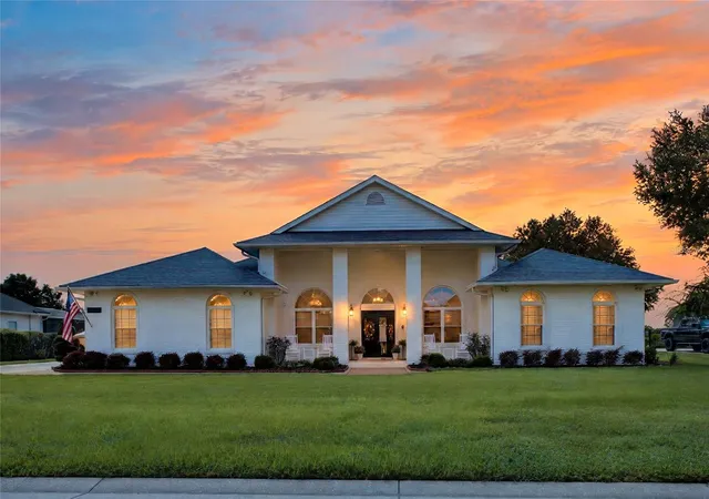 Single family home for sale at 34449 Parkview Ave, EUSTIS, FL 32736 | MLS# O6450708
