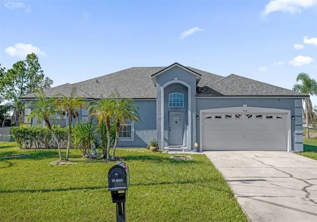 Photo 1 of Single family home for sale at 633 Linnet Ct, Kissimmee, FL 34759 | MLS# S5159733 | Listing updated on 2026-10-18