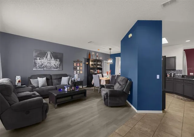 Photo 4 of Single family home for sale at 633 Linnet Ct, Kissimmee, FL 34759 | MLS# S5159733 | Listing updated on 2026-10-18