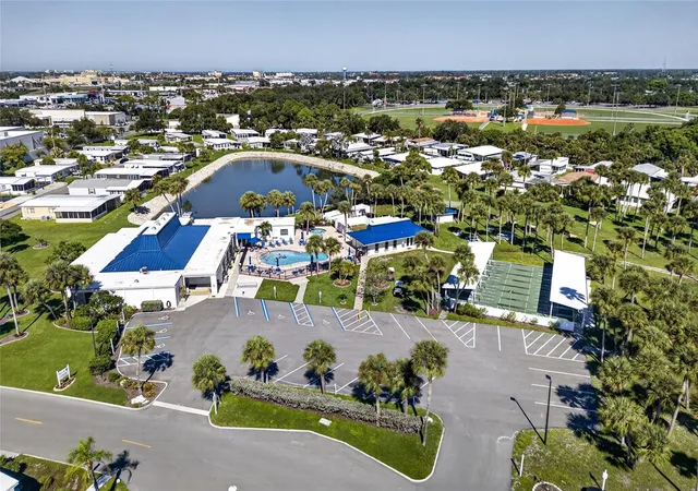 Photo 4 of Manufactured home for sale at 213 Mantua Dr, Venice, FL 34285 | MLS# N6146248 | Listing updated on 2026-10-18