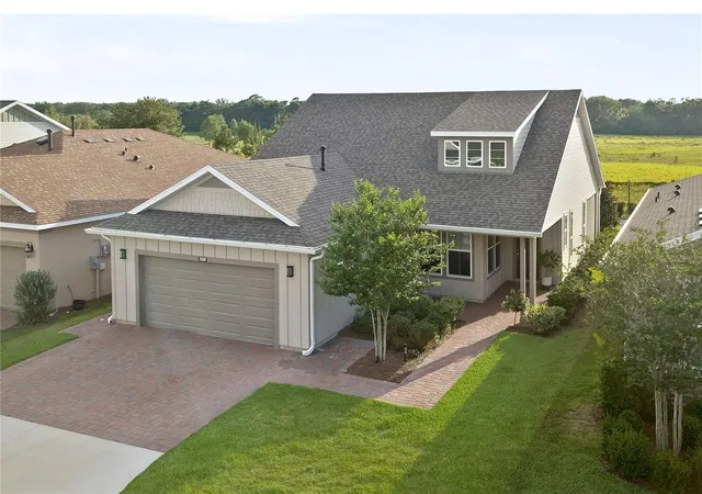 Photo 1 of Single family home for sale at 5589 NW 40th Loop, Ocala, FL 34482 | MLS# V4951875 | Listing updated on 2026-10-20