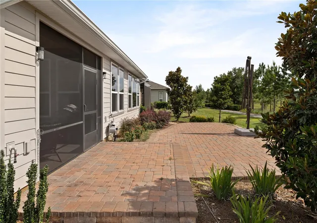 Photo 3 of Single family home for sale at 5589 NW 40th Loop, Ocala, FL 34482 | MLS# V4951875 | Listing updated on 2026-10-20