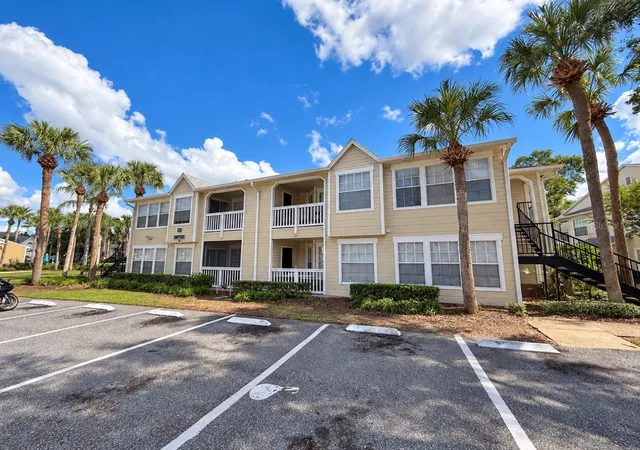 Photo 2 of Condo for sale at 1085 S Hiawassee Rd #524, Orlando, FL 32835 | MLS# R4912178 | Listing updated on 2026-10-20