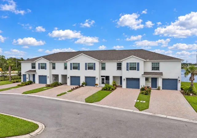 Photo 4 of Townhouse for sale at 8031 Haley Crk Way #8031, Lehigh Acres, FL 33971 | MLS# TB8559130 | Listing updated on 2026-10-20
