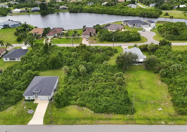 Photo 1 of Land for sale at 173 Wright Dr, Rotonda West, FL 33947 | MLS# D6149232 | Listing updated on 2026-10-20