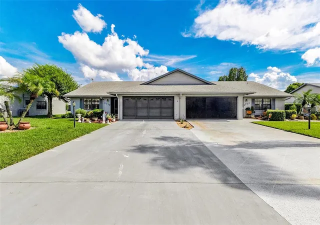 Photo 2 of Single family home for sale at 1717 W Orangewood Ln #4, Avon Park, FL 33825 | MLS# O6450722 | Listing updated on 2026-10-20