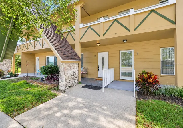 Condo for sale at 2000 World Pkwy Blvd #2, CLEARWATER, FL 33763 | MLS# TB8559161