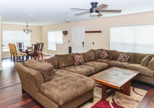 Photo 4 of Townhouse for sale at 9812 Trumpet Vine Loop, Trinity, FL 34655 | MLS# W7890408 | Listing updated on 2026-10-20