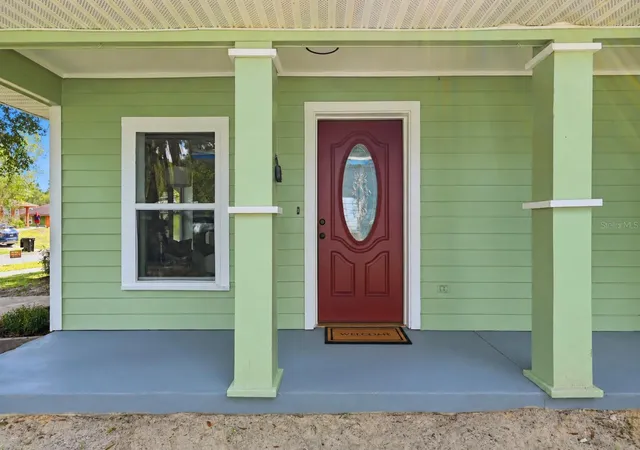 Photo 2 of Single family home for sale at 2208 SE 30th Street, Gainesville, FL 32641 | MLS# GC544242 | Listing updated on 2026-10-20