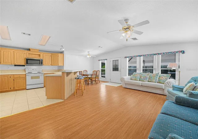 Photo 3 of Manufactured home for sale at 58 Silversides St, Lake Wales, FL 33898 | MLS# K4903891 | Listing updated on 2026-10-20