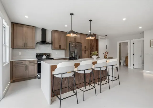 Photo 3 of Single family home for sale at 8605 Jackson Springs Rd, Tampa, FL 33615 | MLS# TB8559171 | Listing updated on 2026-10-23