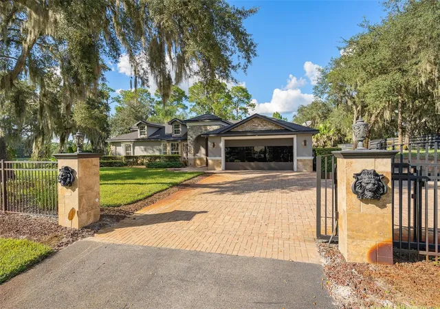 Single family home for sale at 39250 Forest Dr, EUSTIS, FL 32736 | MLS# G5119213