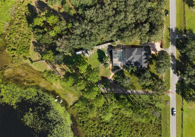 Photo 2 of Single family home for sale at 39250 Forest Dr, Eustis, FL 32736 | MLS# G5119213 | Listing updated on 2026-10-20