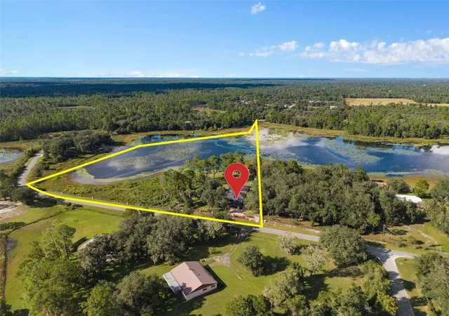 Photo 4 of Single family home for sale at 39250 Forest Dr, Eustis, FL 32736 | MLS# G5119213 | Listing updated on 2026-10-20