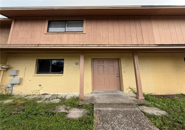 Townhouse for sale at 4022 Oak Limb Ct, TAMPA, FL 33614 | MLS# TB8559194