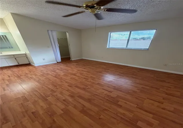 Photo 4 of Townhouse for sale at 4022 Oak Limb Ct, Tampa, FL 33614 | MLS# TB8559194 | Listing updated on 2026-10-20
