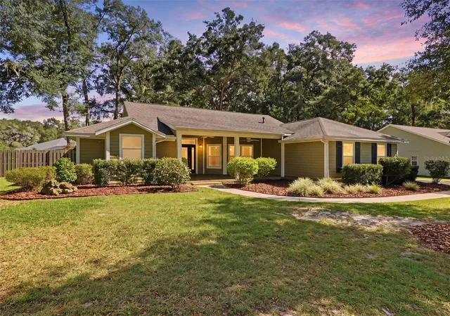 Single family home for sale at 5608 SE 44th Circle, OCALA, FL 34480 | MLS# G5119214