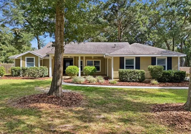 Photo 3 of Single family home for sale at 5608 SE 44th Circle, Ocala, FL 34480 | MLS# G5119214 | Listing updated on 2026-10-27