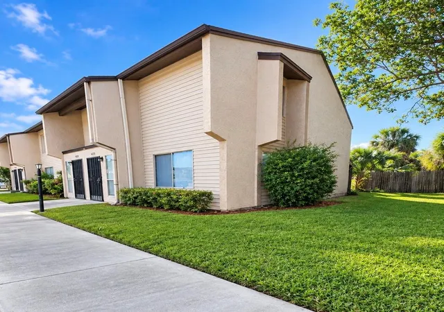 Photo 1 of Condo for sale at 4030 Norwich Rd #2404, Orlando, FL 32839 | MLS# O6450765 | Listing updated on 2026-10-22