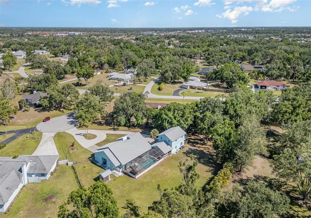 Photo 3 of Single family home for sale at 1305 Greenfield Cir, Venice, FL 34292 | MLS# TB8559201 | Listing updated on 2026-10-22