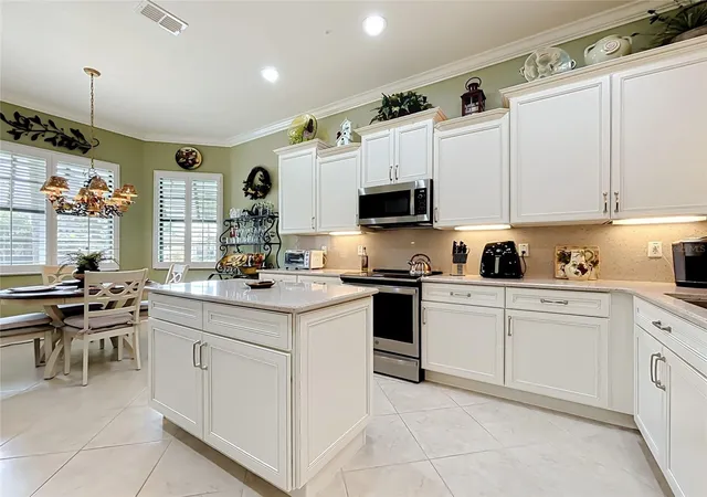 Photo 2 of Single family home for sale at 265 Indian Wells Ave, Kissimmee, FL 34759 | MLS# S5159765 | Listing updated on 2026-10-29