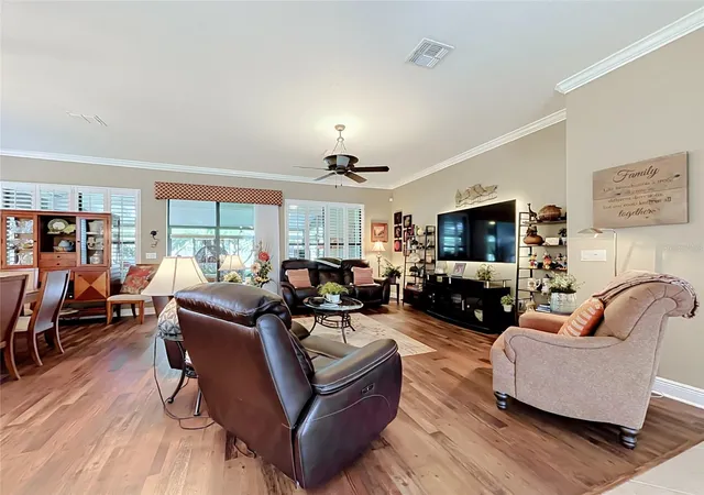 Photo 3 of Single family home for sale at 265 Indian Wells Ave, Kissimmee, FL 34759 | MLS# S5159765 | Listing updated on 2026-10-29