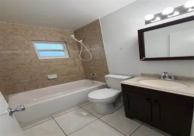 Photo 4 of Single family home for sale at 13872 SE 37th Terrace, Summerfield, FL 34491 | MLS# OM734228 | Listing updated on 2026-10-22