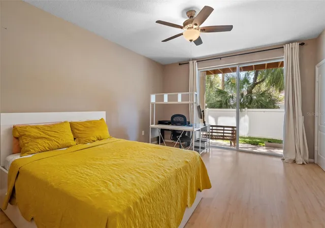 Photo 4 of Townhouse for sale at 3181 Bayshore Oaks Dr, Tampa, FL 33611 | MLS# TB8559207 | Listing updated on 2026-10-23